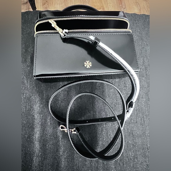 TORY BURCH• Patent Leather Black Vanity small Handbag - Picture 5 of 10
